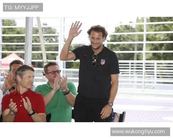 弗兰克盛赞梅西为最佳球员期待罗德里未来成为顶级教练 弗兰克盛赞梅西为最佳球员期待罗德里未来成为顶级教练